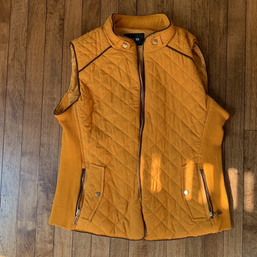 Active USA Mustard Vest